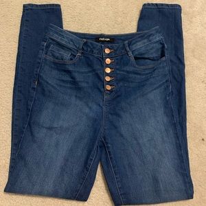 High waisted jeans